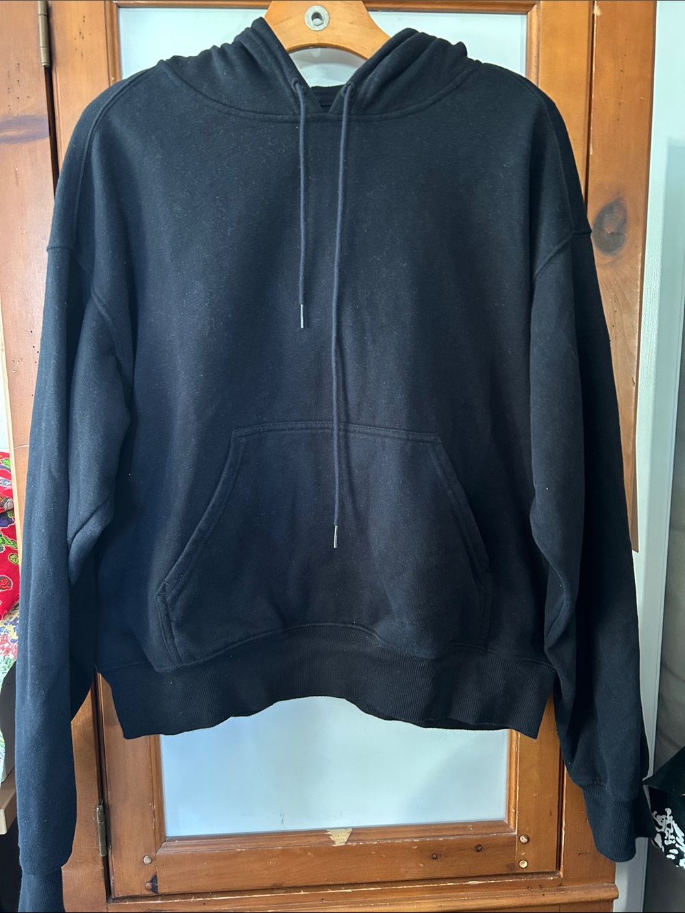 Fabletics Women's Black Crewneck Hoodie Sweater - Brand Not Visible